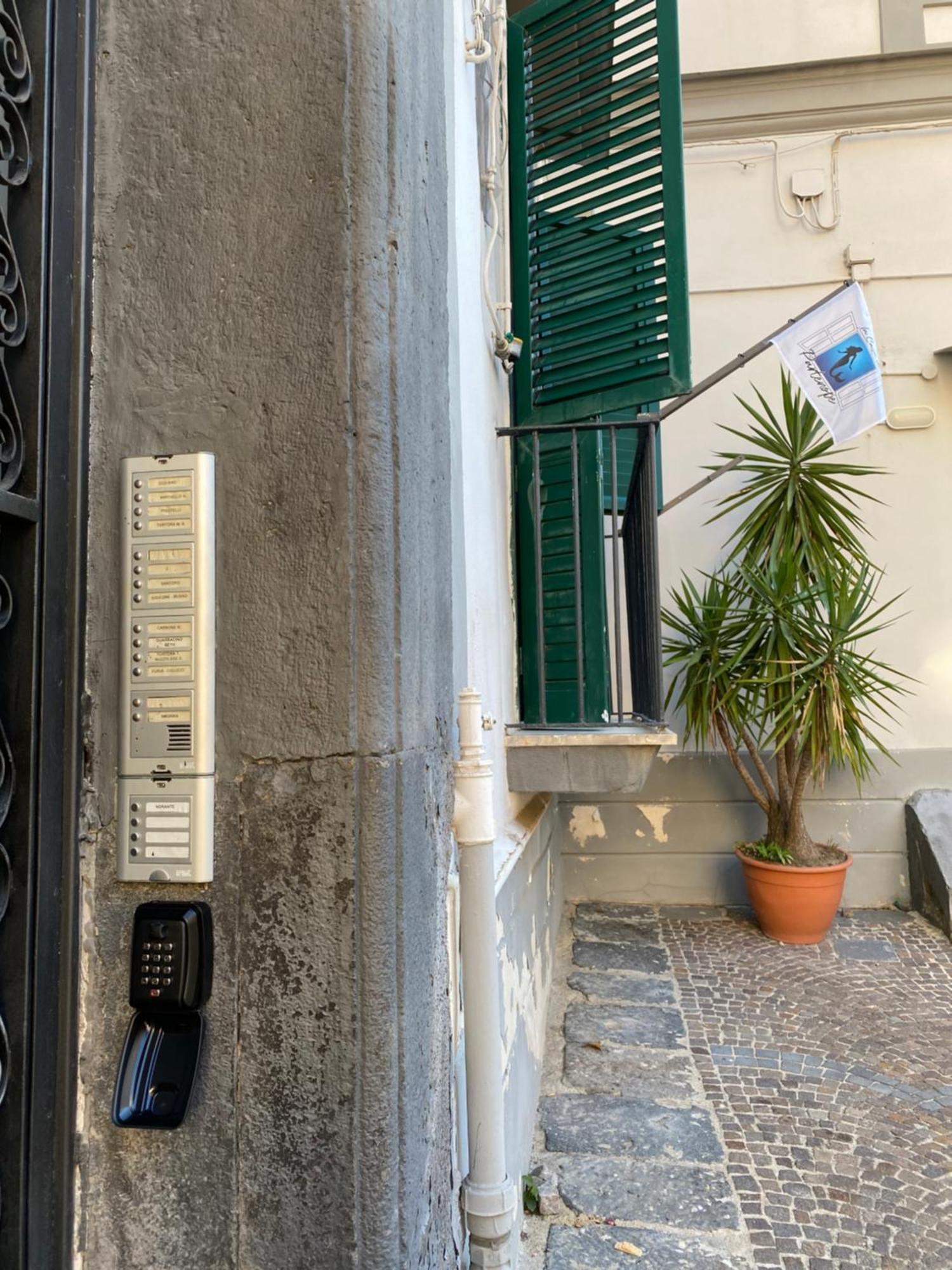 La Casa Di Partenope Napoli Esterno foto